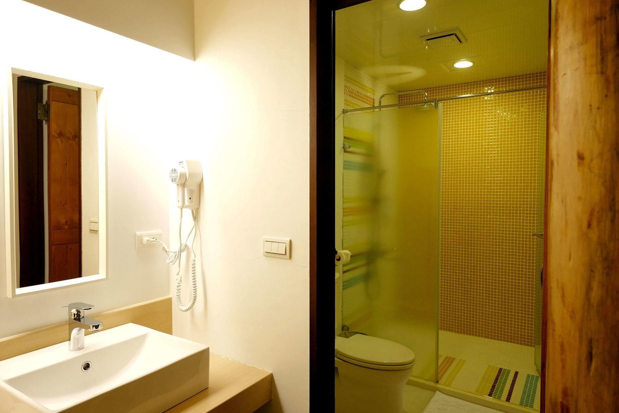 Shire Homestay Luodong Bagian luar foto